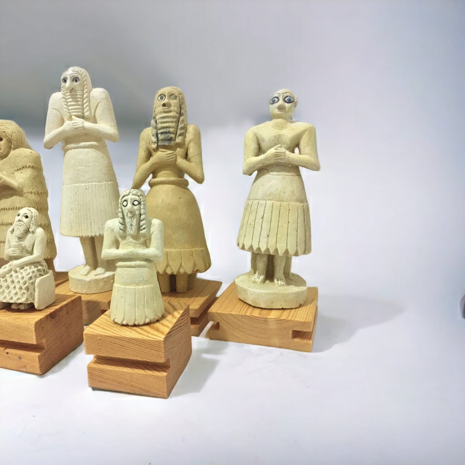 Standing Male Worshiper/sumerian Statue/babylonian Statue/ Sumerian