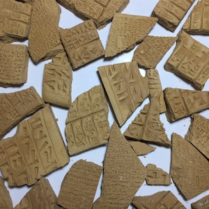 Sumerian Cuneiform clay tablet/Mesopotamian cuneiform clay tablet