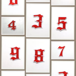 Rot 55 MM griechische Zahl 1 STÜCK, 6-9 Stickerei, Buchstaben Applikation für Kleidung, Aufbügeln Markenaufkleber für T-Shirt, Benutzerdefinierte DIY Name Logo Abzeichen Patch