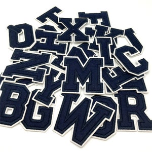 Parches bordados con letras azul oscuro, alfabeto DIY de 5,5 cm, parche termoadhesivo con nombre, ideal para coser pegatinas de ropa y accesorios personalizados.
