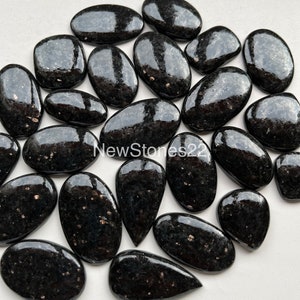 NUMMITE cabochon groothandel per gewicht met verschillende vormen en maten gebruikt voor het maken van sieraden: