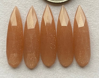 Paquete de 5 piezas de piedra preciosa de talla rosa con forma de pera, color melocotón, 8 x 30 mm. Piedras preciosas de talla rosa con reverso plano, ideales para la fabricación de joyas.