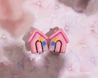 Droomhuis clip-on's met roze bloemen voor kinderen Y3-8 | girly cottage clips voor oren zonder gaatjes | architectuur platte achterkant peuter eerste oorbellen