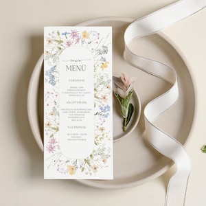 Modelo de menu de casamento I cartão de menu flores I papelaria de casamento I decoração de casamento personalizada I DIY menu de casamento floral - modelo Canva