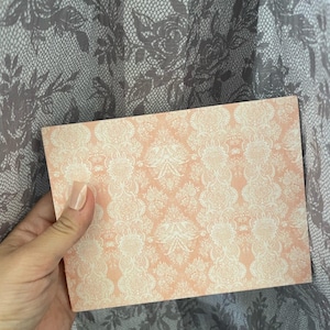 Elegant eyeshadow palette