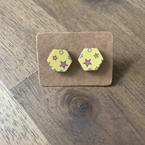 Orecchini a perno, Orecchini a perno in legno, Orecchini postali, Orecchini fatti a mano, Orecchini Boho, Orecchini donna, Orecchini con borchie in legno