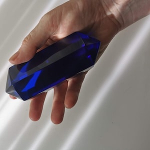 Dr Who prop Metebelis III Blue Crystal from The Planet of the Spiders 3rd Doctor Jon Pertwee