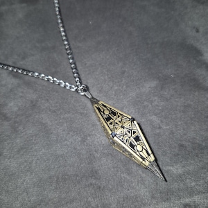 Nuevo estilo inspirado en Hellraiser, collar con colgante de configuración Leviatán, cadena de acero inoxidable