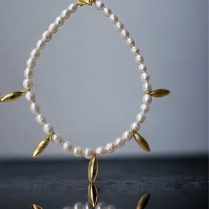 Perlenkette mit Anhänger Halskette Damen Perlenchocker, Halskette mit Anhänger, Perlenkette mit Charms Halskette Süßwasserperlen für Damen