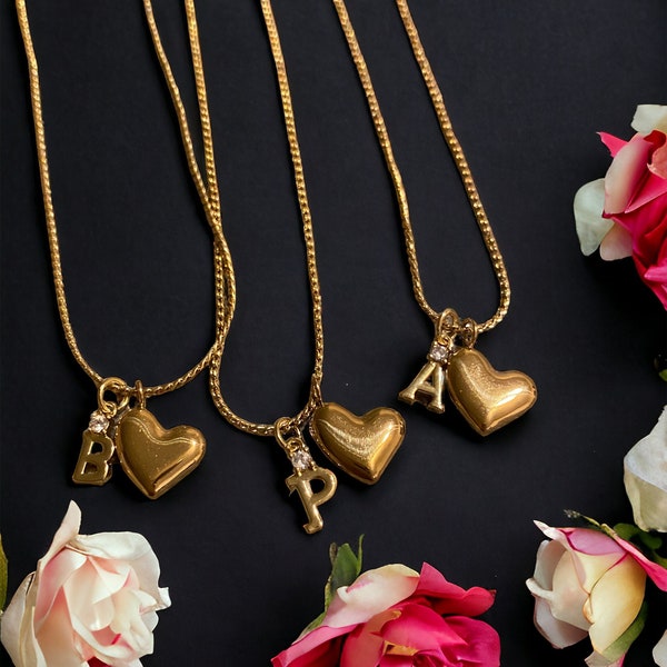 Personalisierte Halskette mit Herz und Buchstabe Geschenk für Frau Freundin personalisiert Goldkette Herzanhänger Buchstabenanhänger