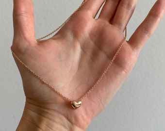 Vergoldete Halskette mit Herzanhänger, Geschenk für Frau, Love Herz Anhänger, zierliche Halskette gold, Halskette mit Anhänger
