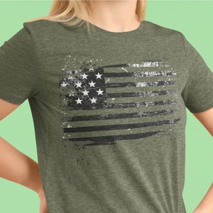 USA Flag Unisex T Shirt, Patriotic American Tee, Army Style, 100% Cotton, USA Flag Distressed Design T Shirt