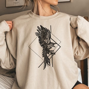 ODIN RAVEN VIKING Sweatshirt, Graphic Crow Crewneck, Animal Print Unisex Tee, Vikings T-Shirt, Valhalla Tee, Norse Mythology Gift