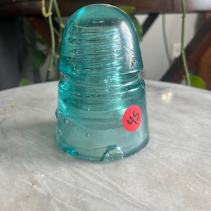 Blauer Glas Isolator