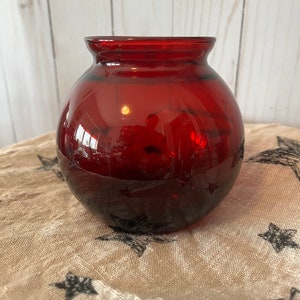 Vaso rosso rubino vintage