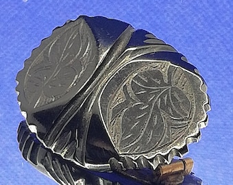 Victorian Hand Carved Whitby Jet Carved Ivy Leaf Brooch (Circa 1890)