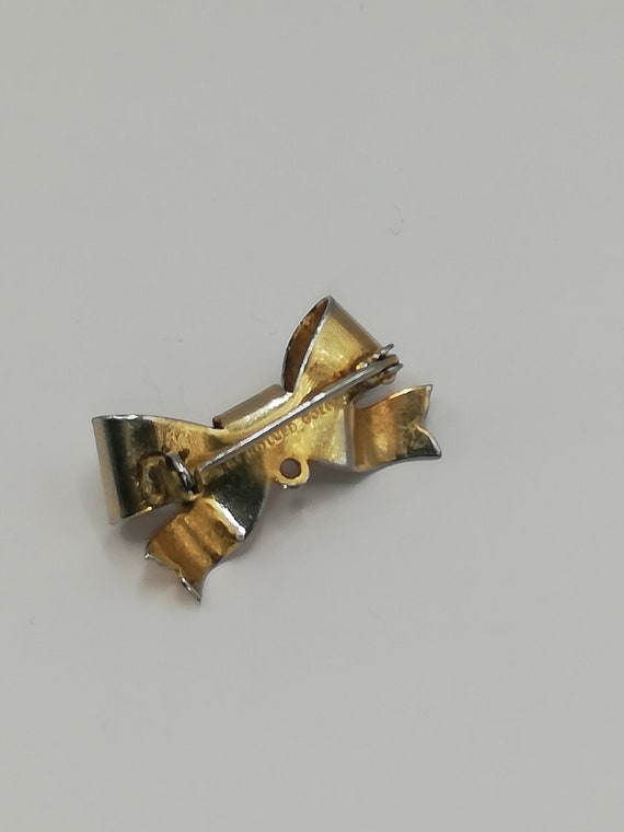 Circa 1950s Rolled Gold Bow Design Etched Detail … - image 4