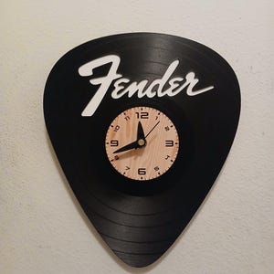 ORIGINAL GUITAR PICK Fender  Vinyl Record  Clock