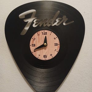 GUITAR PICK Fender Strat Vinyl Record  Clock
