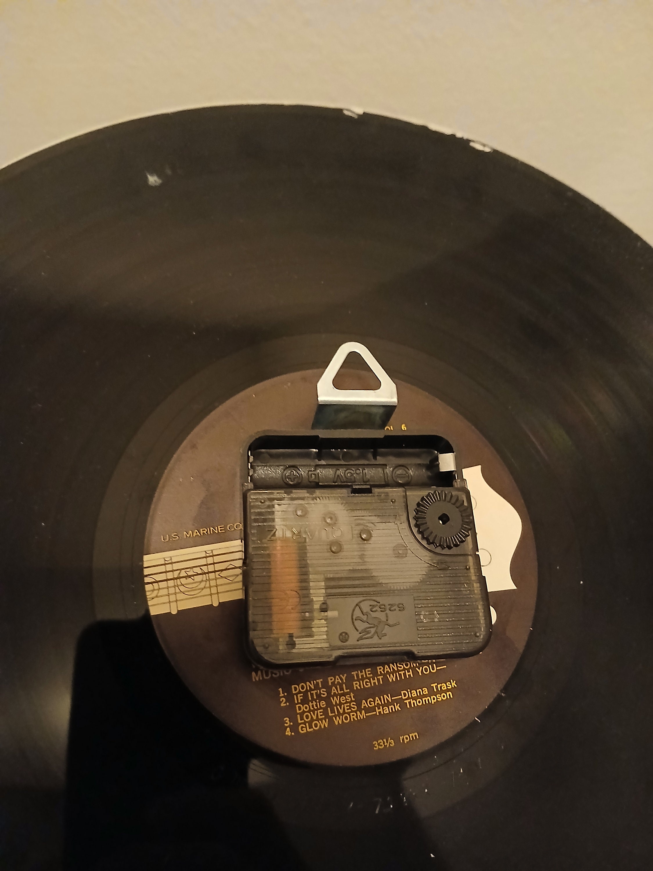 Upcycled Vinyl Record LP Clock - Etsy