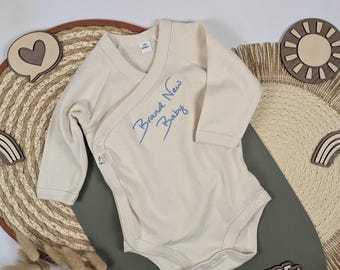personalisierter Baby Body - bestickt mit Namen oder Text