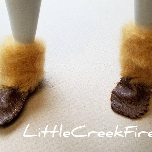 Brown Mukluk moccasins for 11.5 inch doll