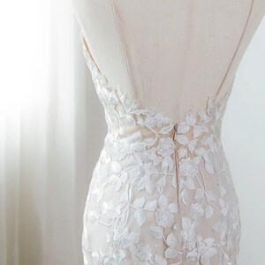 Elegant Spaghetti Strap V Neck Beaded Leaf Lace Ruched High Slit Mermaid Prom Dress with Train