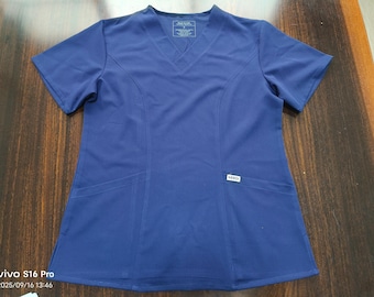 WOMEN'S PROFESSIONAL SCRUBS