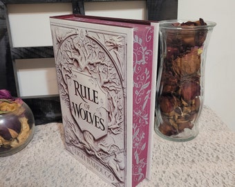 Rule of Wolves and King of Scars (not pictured) by Leigh Bardugo hardcover set with sparkly sprayed edges!