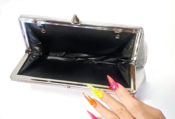 60's Silver Lamé Clutch - image 4