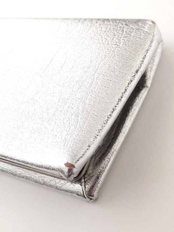 60's Silver Lamé Kisslock Clutch - image 7
