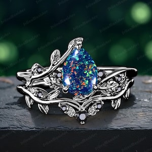 Gothic Black Gold Pear Fire Black Opal Engagement Ring Sets Bridal Sets Vintage Nature Inspired Leaf Dainty Promise Ring Art Deco Women Ring