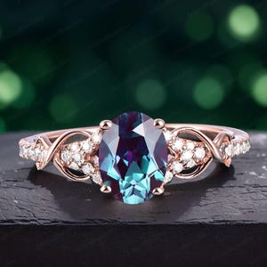 Oval Cut Alexandrite Engagement Ring Rose Gold Promise Ring Dainty Twist Ring June Birthstone Colour Changing Stone Handmade Jewelry Gifts
