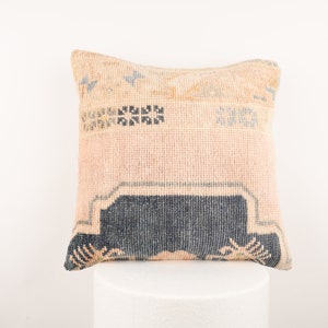 Antique Pillow, Turkish Kilim Pillow, Handmade Kilim Pillow, Bohemian Kilim Pillow, 18x18 Pillow Cover, Decorative Pillow, Throw Pillow