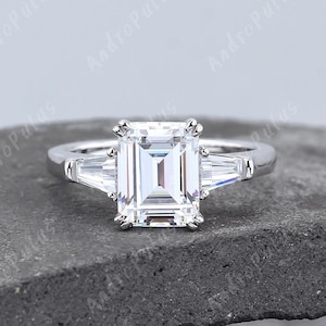 3.0CT Emerald Cut Cubic Zirconia 925 Sterling Silver Ring For Women Engagement Ring Luxury Three Stone Ring Gifts For Her CZ Diamond