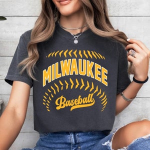 Milwaukee Baseball Minimalist Style Comfort Color Unisex Tshirt, Milwaukee Baseball Gameday Retro Vintage 90s Tee, Milwaukee Sports Shirt