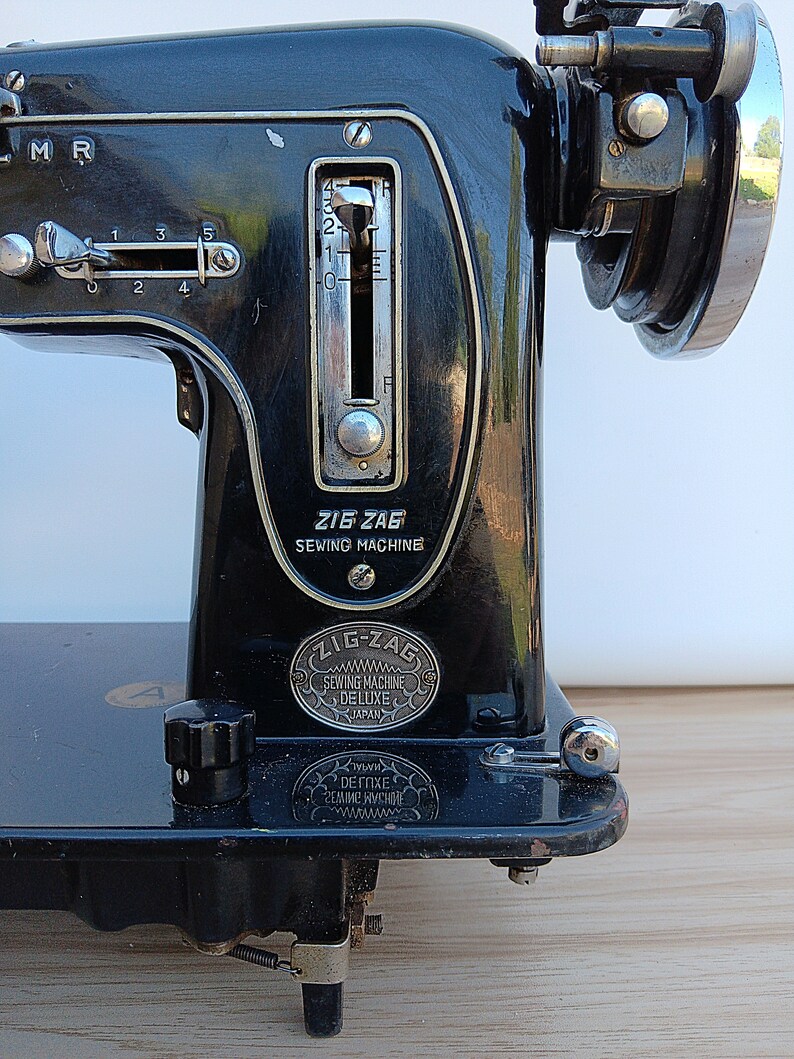 Rare Art Deco Zig Zag Deluxe Sewing Machine Junk Art Etsy