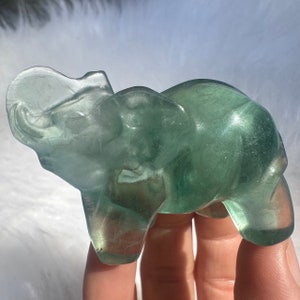 Gemmy Green Fluorite Elephant Crystal Carving / Self Standing Fluorite Elphant Carving 93g DISCOUNT slight chip on ear