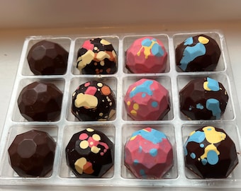 Keto, vegan chocolate bonbon dozen