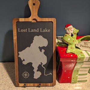Custom Lake Map Charcuterie Board, Lake House kitchen decor, Lake Life, Realtor Closing Gift, Any Lake, Mother's Day Gif Set bild 5