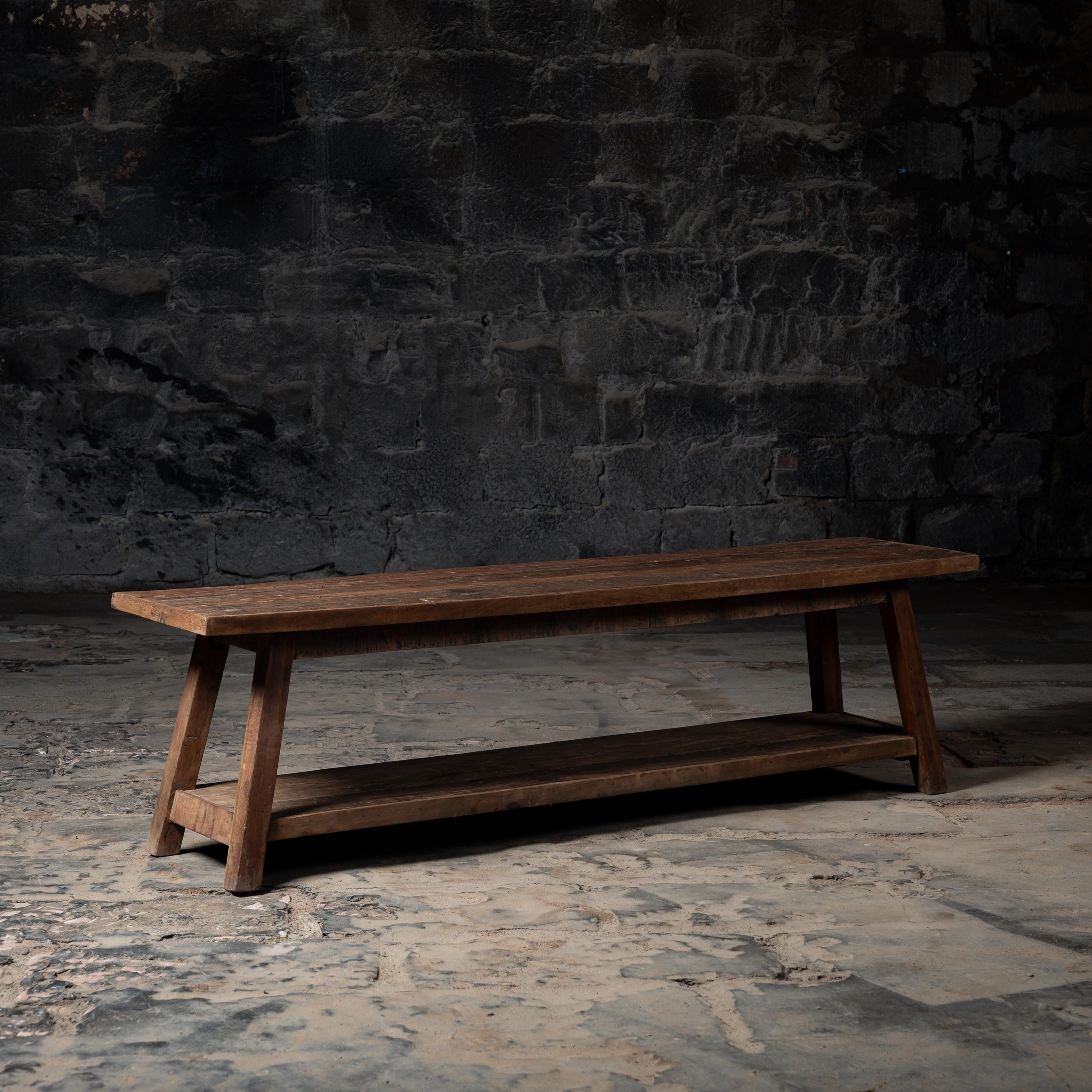 手作りの再生木製ベンチ（棚付き）：Rustic Sleeper Wood - Etsy 日本