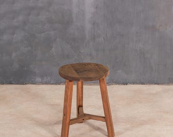 Reclaimed Wood Accent Stool – Handmade Rustic Farmhouse Decor