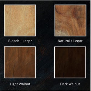 Może przedstawiać: Cztery pr&oacute;bki drewna w kwadratach z białymi obramowaniami na ciemnym tle. Pr&oacute;bki są oznaczone jako "Bleach + Leqar", "Natural + Leqar", "Light Walnut" i "Dark Walnut", prezentując r&oacute;żne odcienie i wykończenia drewna.