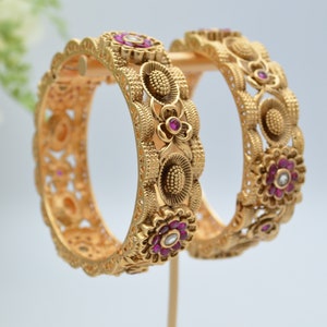 Openable Kundan Kada/Flower Pattern Kada/Openable Kundan Kada/Traditional Kada/Matte Gold Kada/South Indan Kada/Indian Jewelry/Kemp Kada