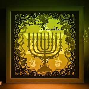 Plantilla SVG de caja de sombras de Feliz Hanukkah, caja de luz de corte de papel de menorá judía, cricut SVG, estrella de David en capas 3D, caja de luz de corte de papel, artesanía de papel