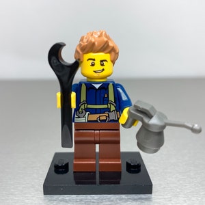 Lego Mechanic Minifigure