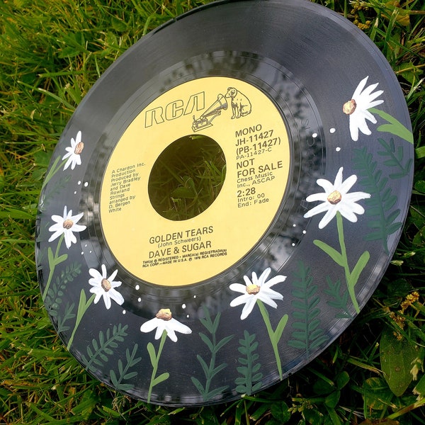 Daisies Painted on 45 Vinyl Record, Upcycled Vinyl Art, Vintage Decor, Record Art