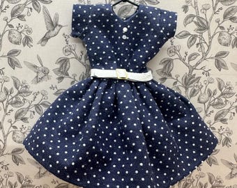 Miniatur-Kleid in 1:12