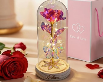Rose galaxie personnalisée dans un dôme en verre, guirlandes lumineuses à LED, base en bois gravée