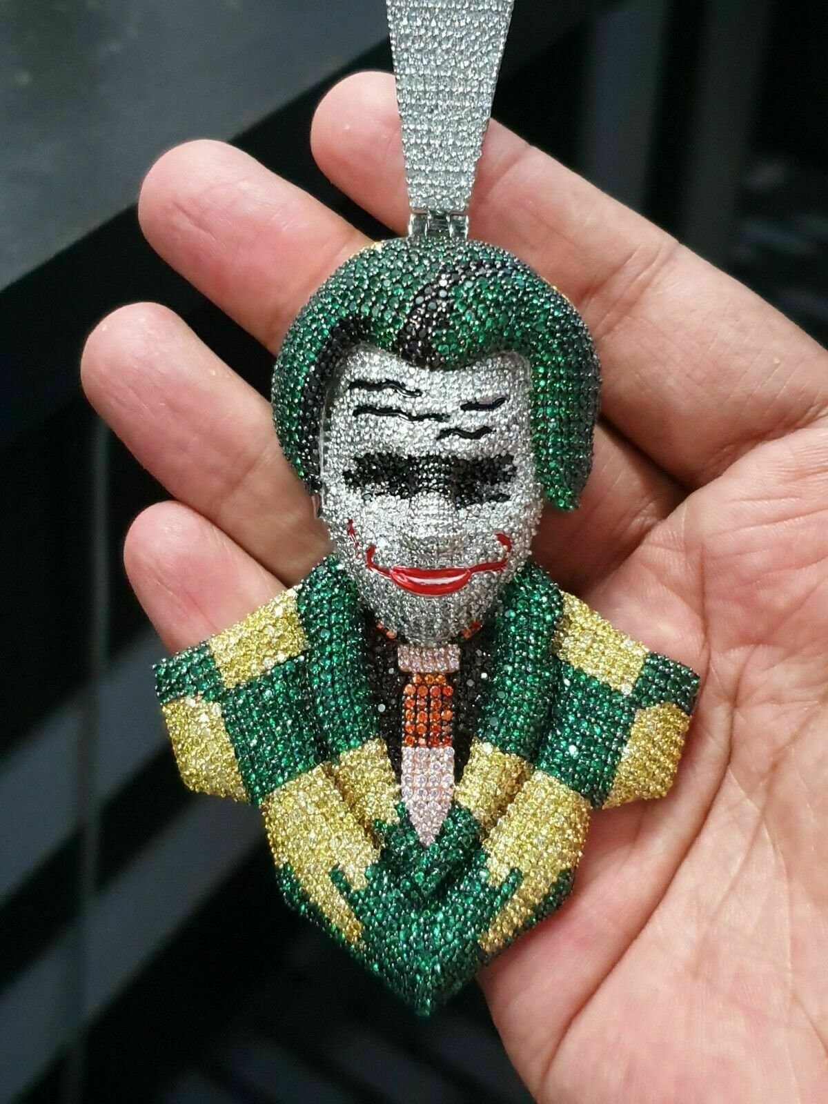 レビュー高評価の商品！ joker X ブローディア クリスタルネックレス